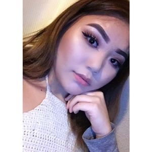 Meet your Posher, Gena